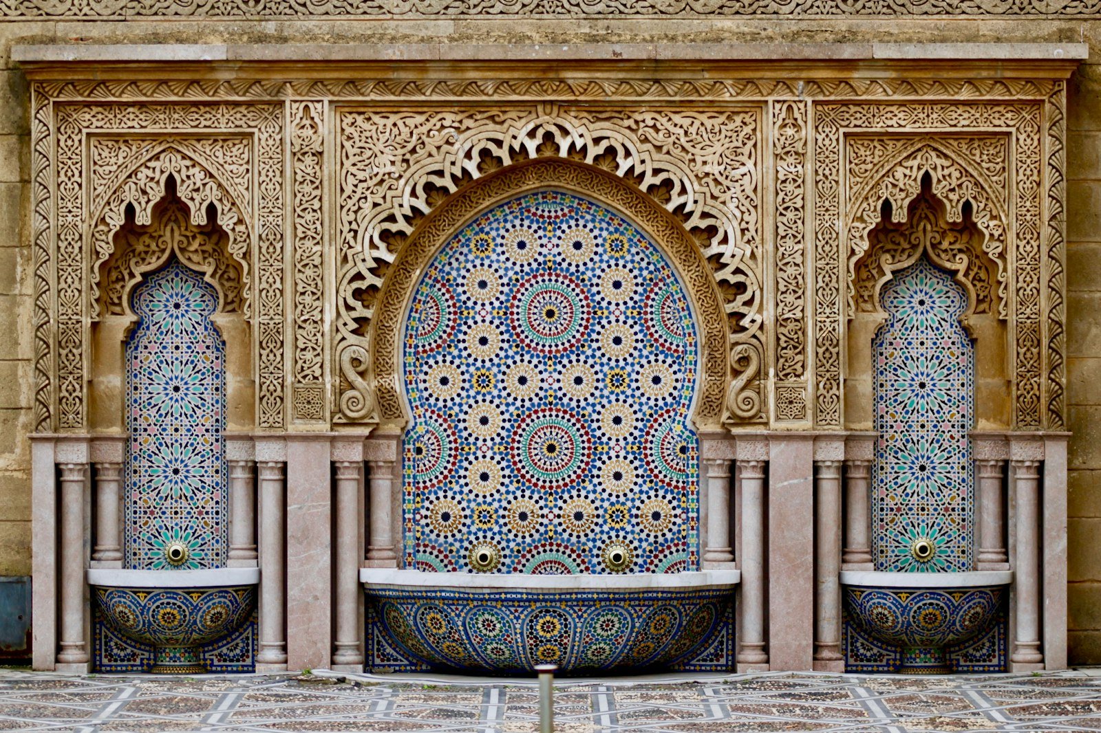 Fontaine en zellige, artisanat marocain